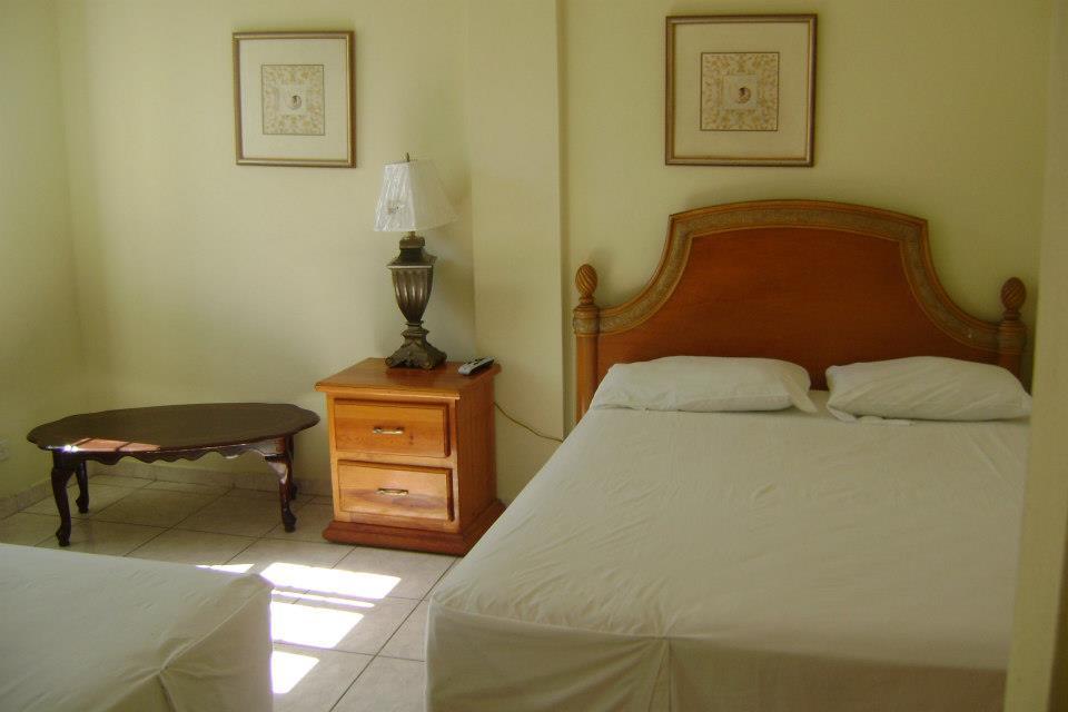 Caribbean Hotel Cayes 레카예 외부 사진